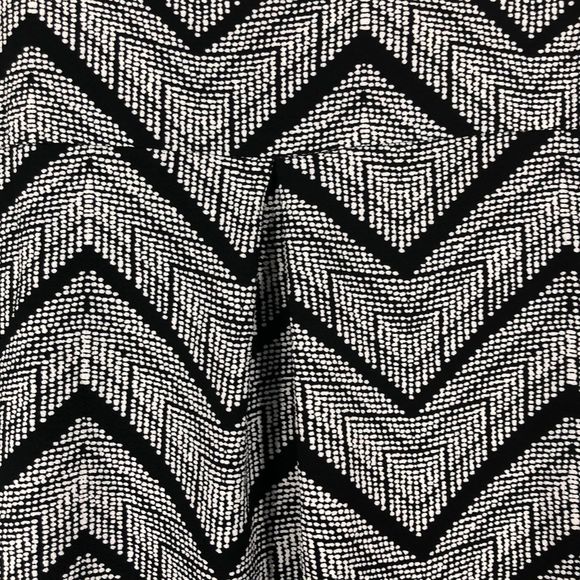 Casual Black & White Chevron Blouse Pullover w/Cuffed Cap Sleeves SZ L - Picture 3 of 7